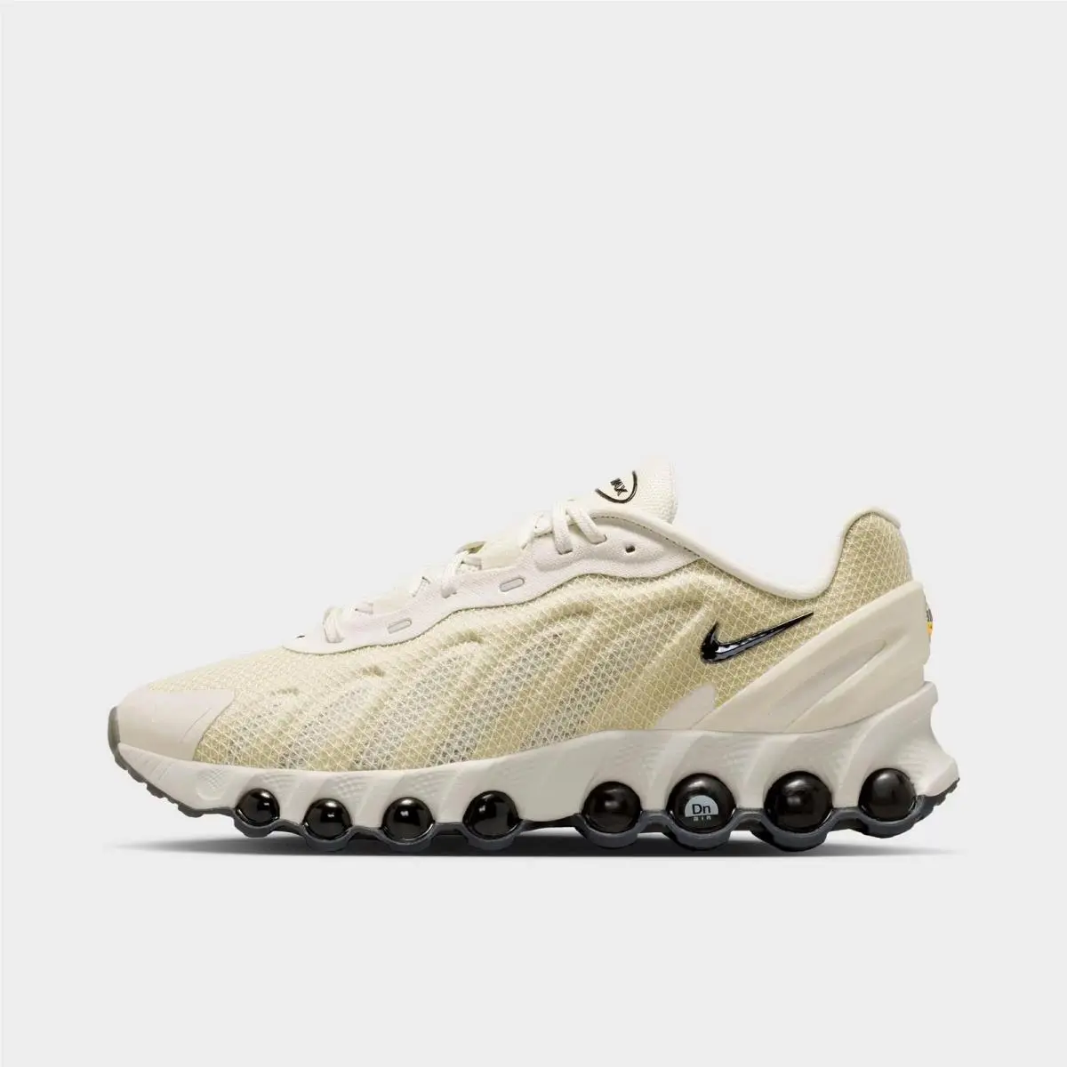 Men`s Nike Air Max Dn8 Light Bone/light Bone/black IO7846 002