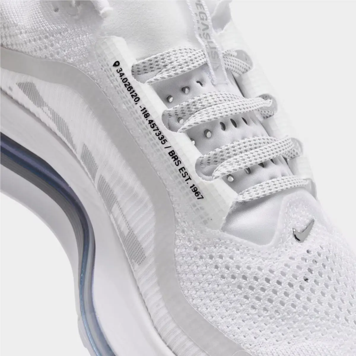Nike shoes - HQ2592 102 - White/Metallic Silver/Metallic Silver 4
