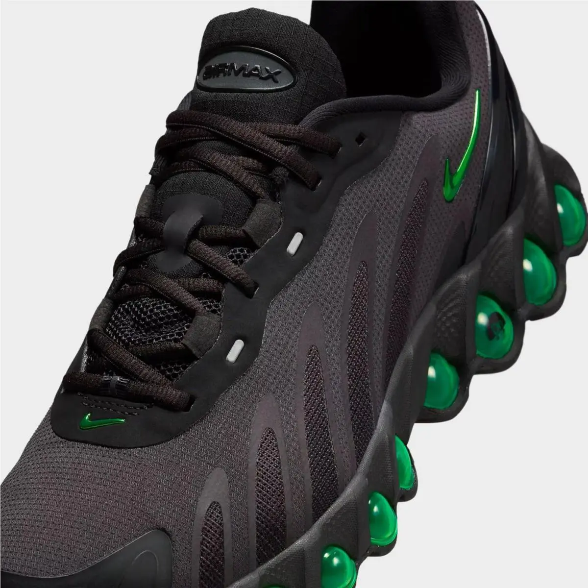 Nike shoes - IH4119 001 - Black/Dark Smoke Grey/Black/Green Strike 0
