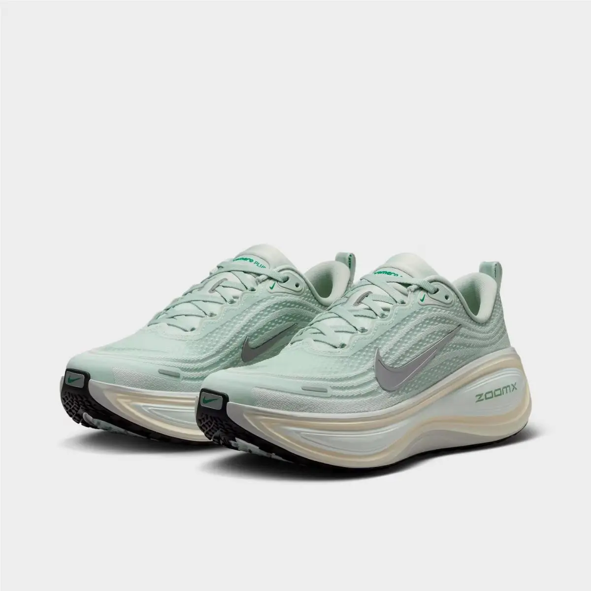 Nike shoes - HV8154 004 - Light Silver/Barely Green/Sea Glass/Metallic Silver 5
