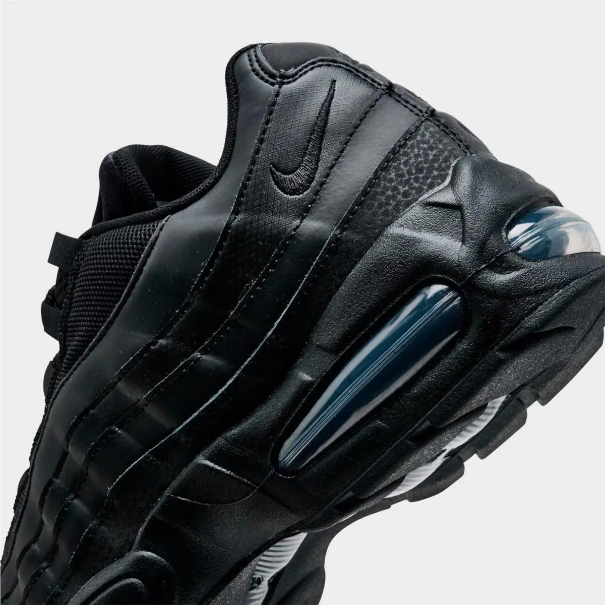 Nike shoes - HM8755 001 - Black/Black/Anthracite/Black 0