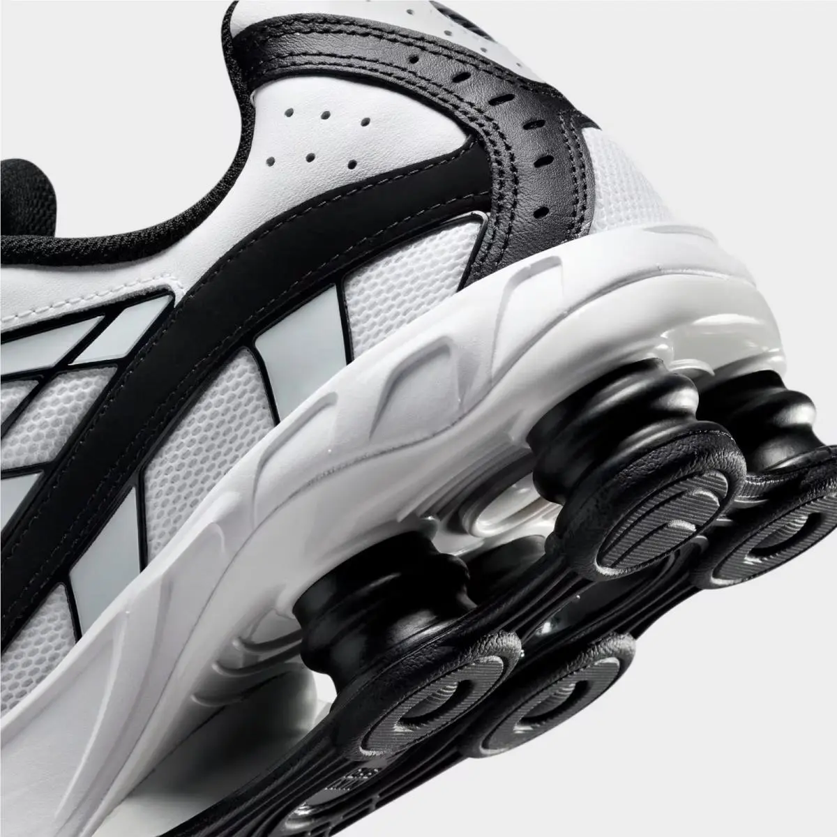 Nike shoes - IO4296 100 - White/White/Black/Black 0