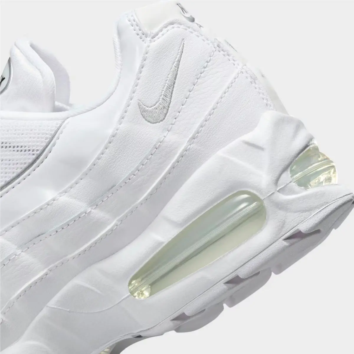 Nike shoes - IB6397 100 - White/Black/Reflect Silver/Metallic Silver 4