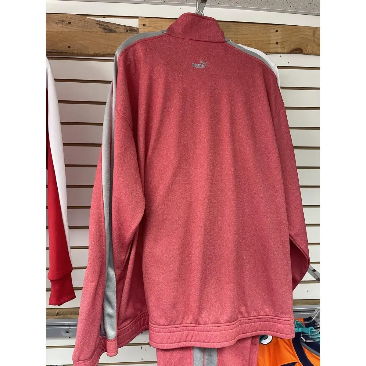 Puma clothing - Red 3