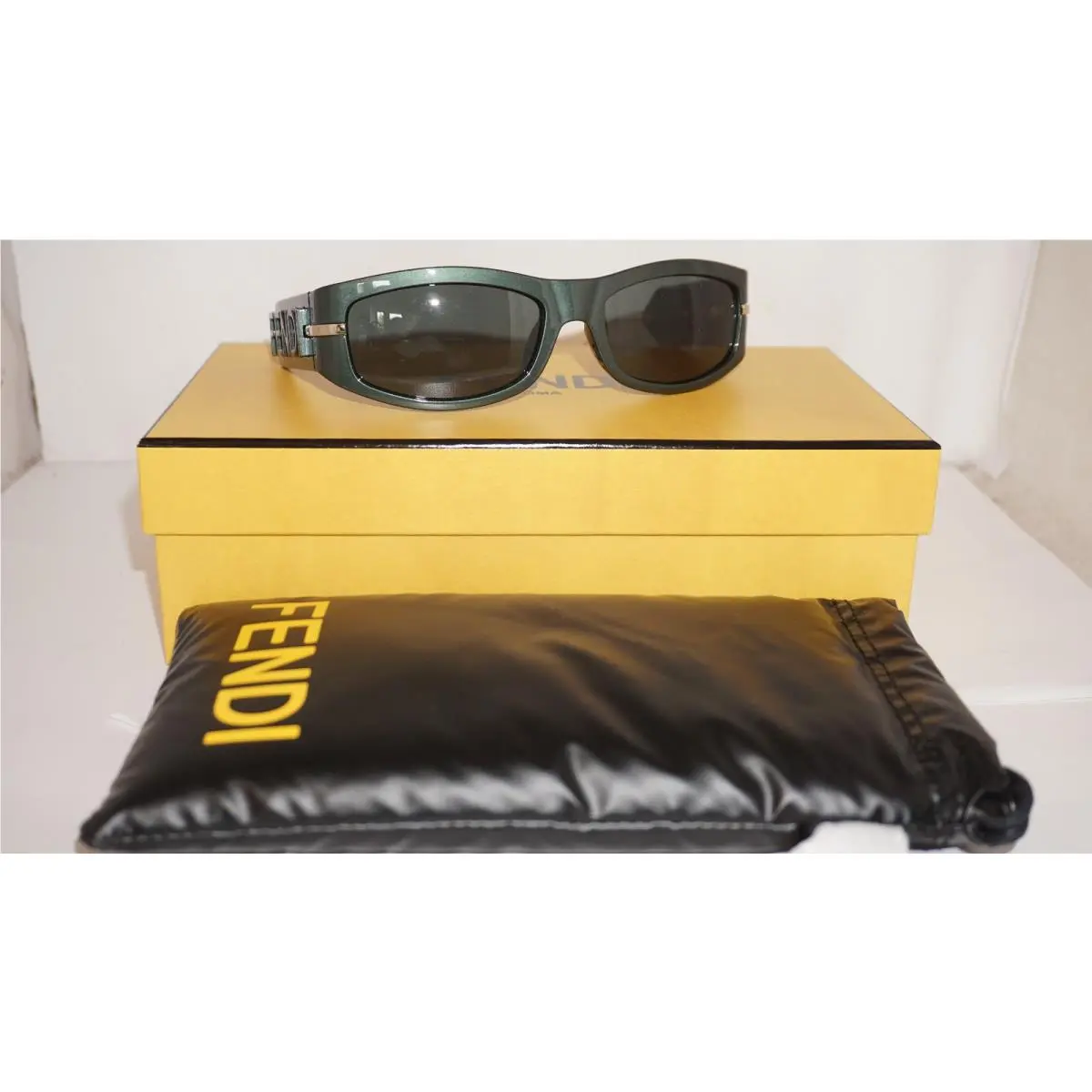 Fendi Sunglasses Fendigraphy FE40120I Green Gold Grey 57 17 130