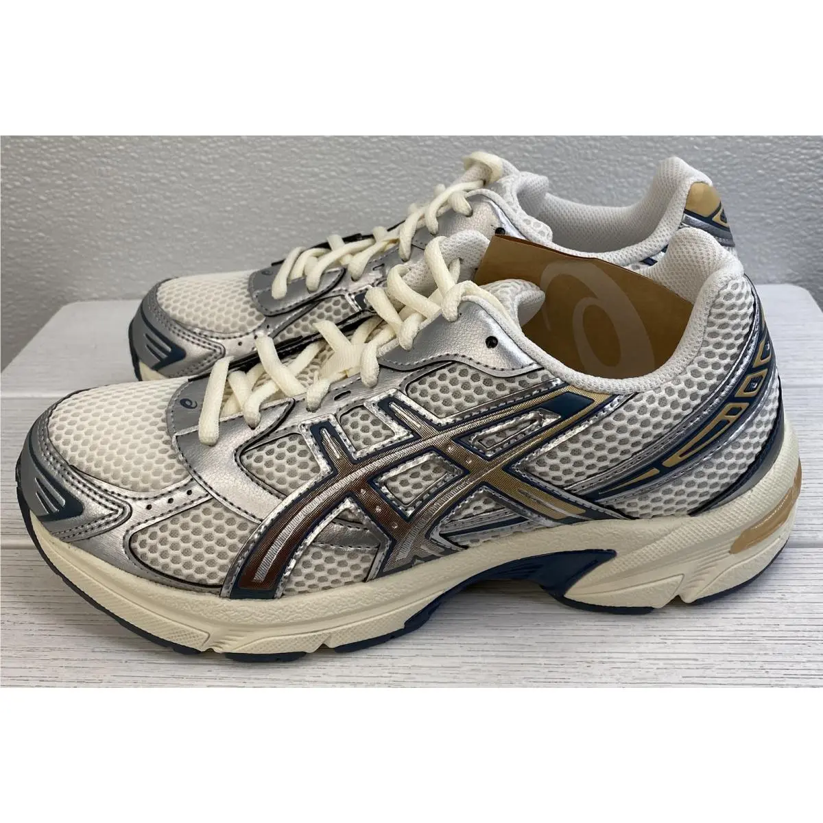 Asics shoes - White (UPC: 197298986052) 1