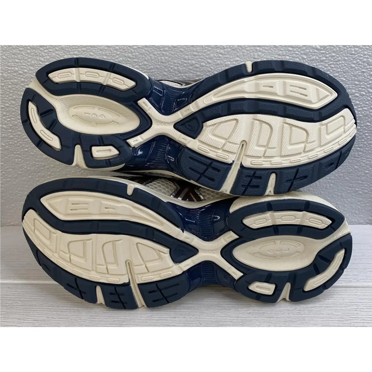 Asics shoes - White (UPC: 197298986052) 3