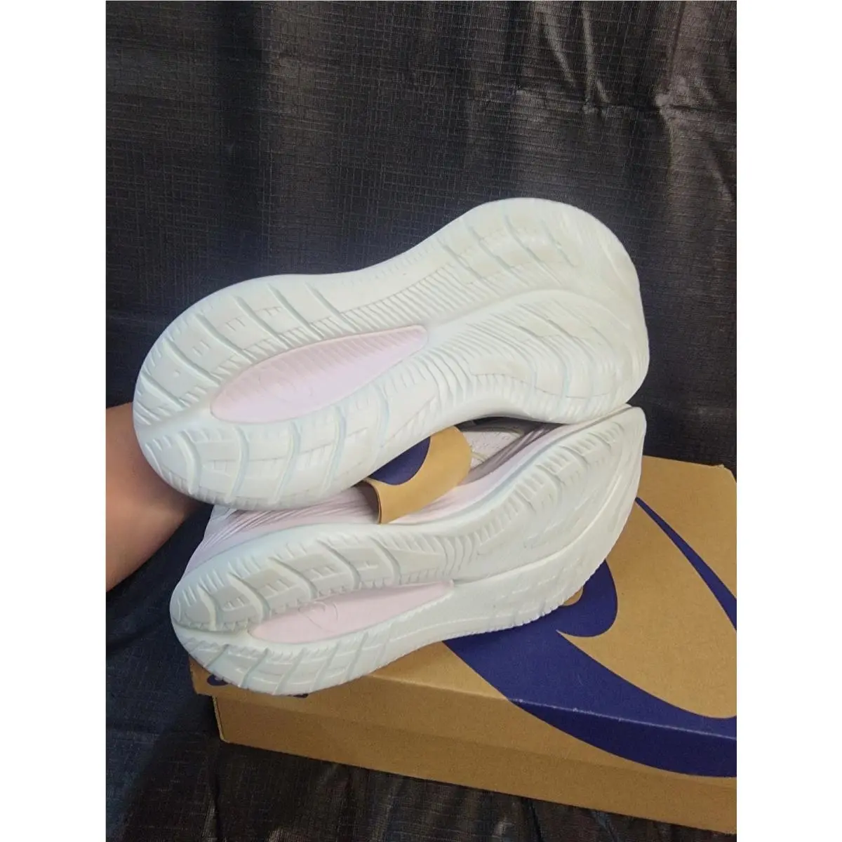 Asics shoes - ASICS Gel Cumulus - Gel Cumulus - White 2