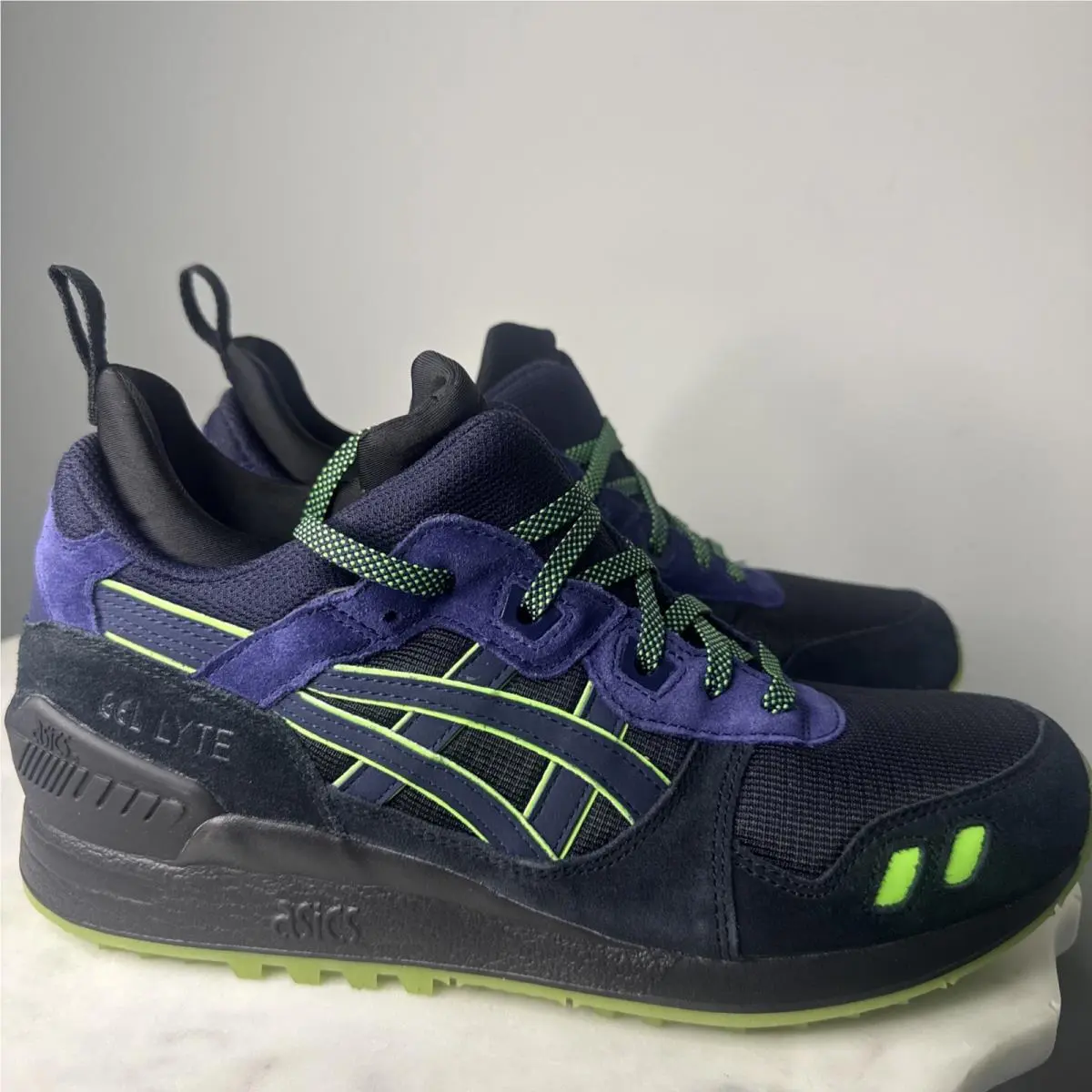 Asics Men`s Size 8 Gel-lyte MT Athletic Sneakers Black/peacoat
