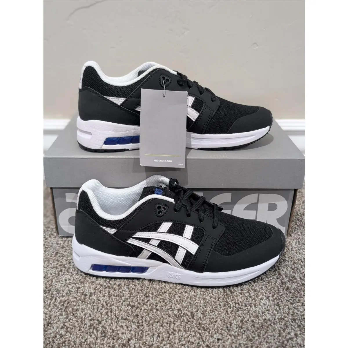 Size 4.5M/6.5 W Asics Tiger Gelsaga Sou Black/white Lace Up Shoes 1191A242-001