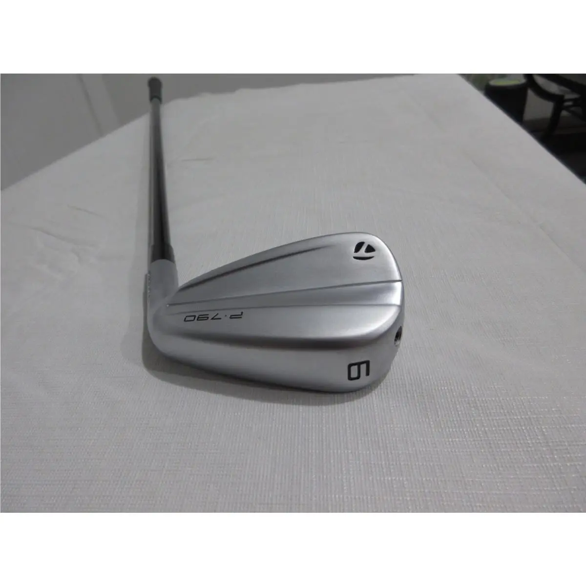 Taylormade P790 23 9-iron - 40 - Mmt 65 Regular Graphite