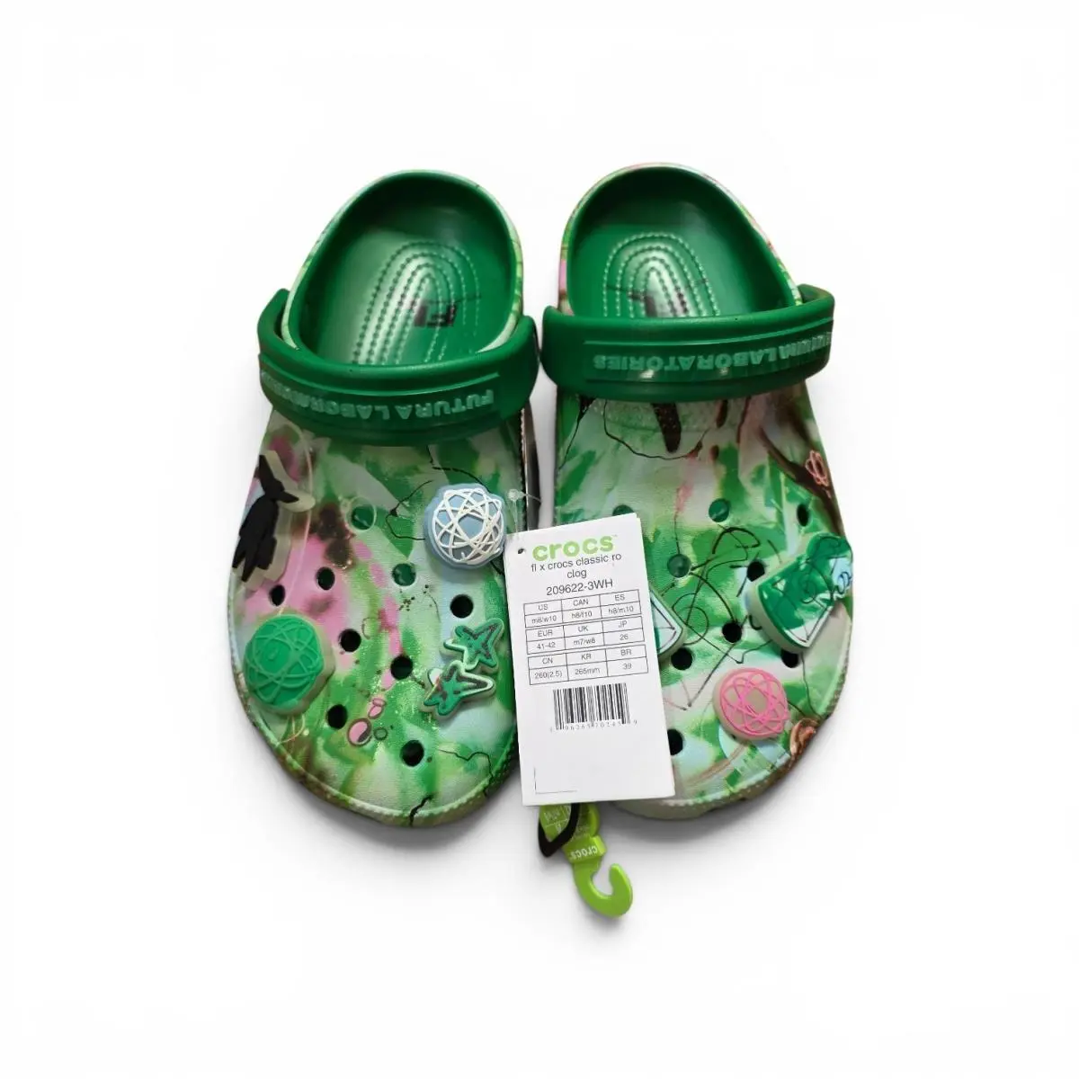 M8/W10 Futura Laboratories x Crocs Classic Clog Ivy Green Glow In The Dark - Green