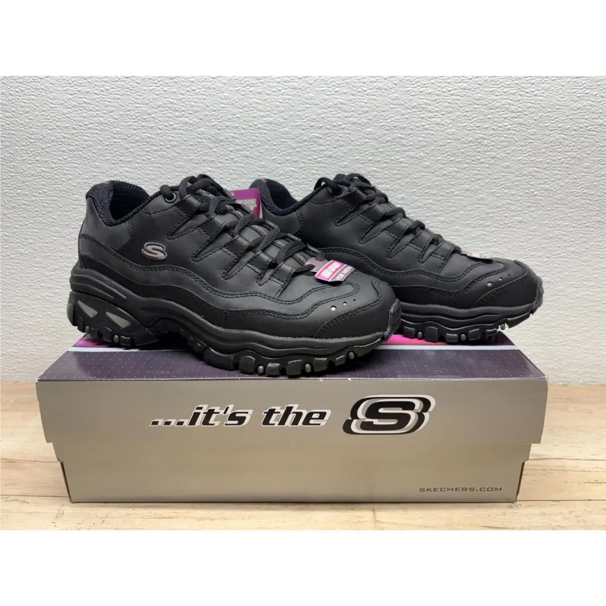 Skechers Sport Women`s Premium Cushioned Insole Sneakers Size: 8.5