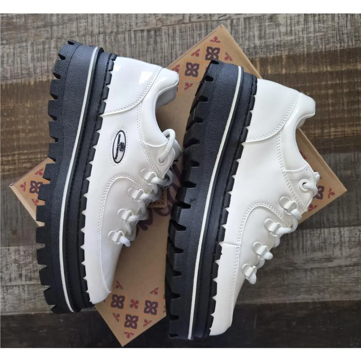 Skechers shoes - White 3