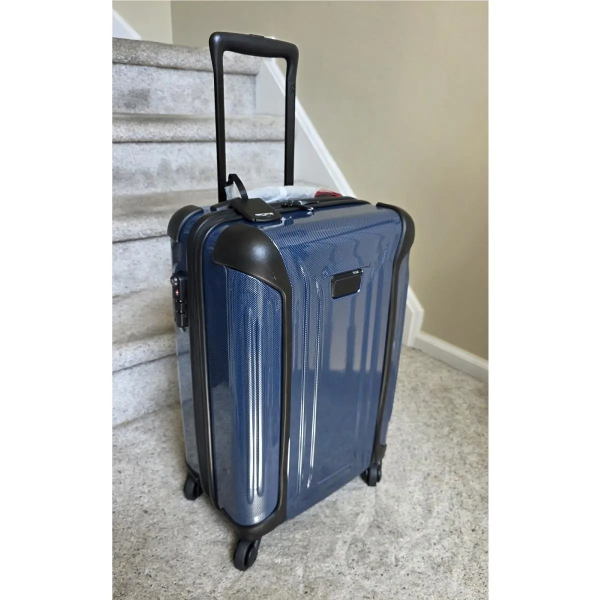 Tumi Vapor International Carry-on in Blue Silver