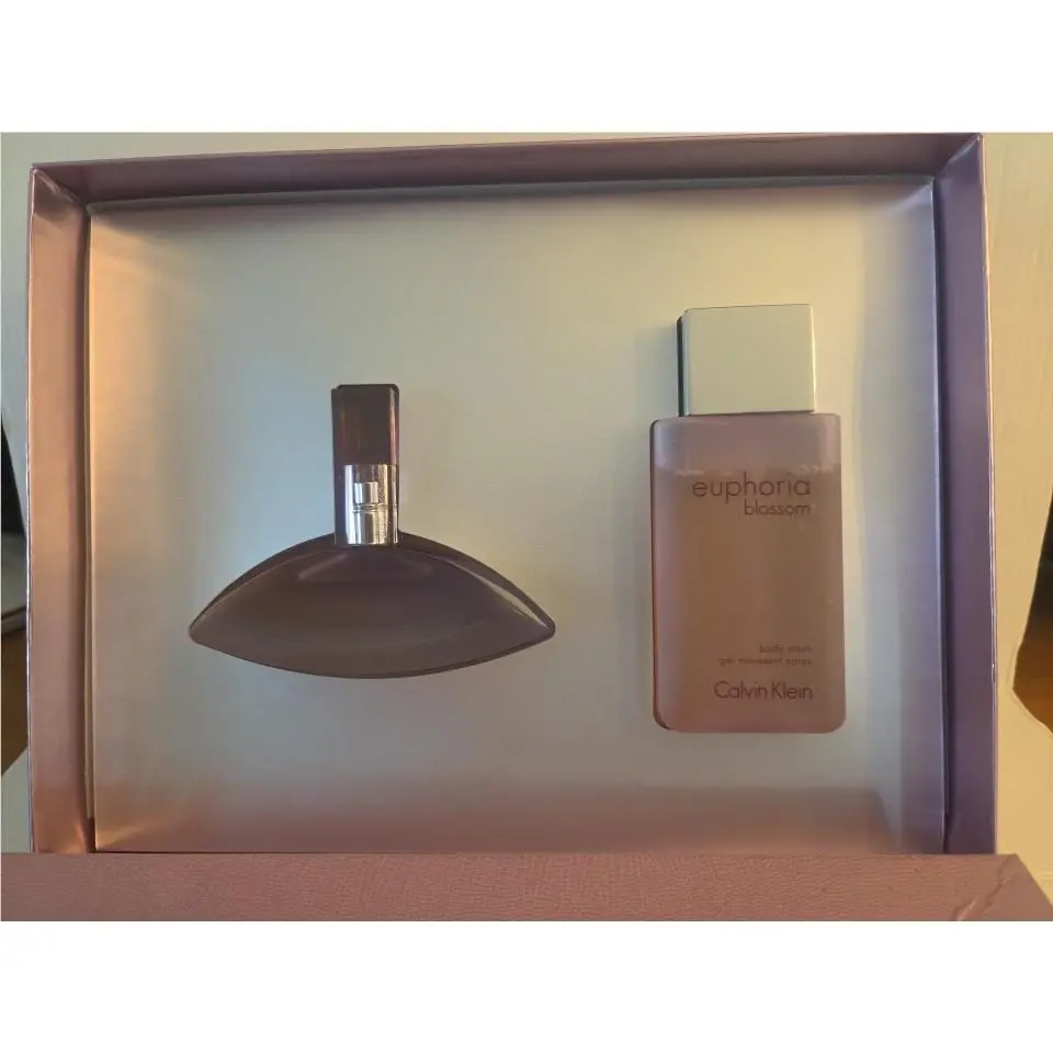Euphoria Blossom Calvin Klein 1.7floz Eau de Toilette Spray 3.4floz Body Wash