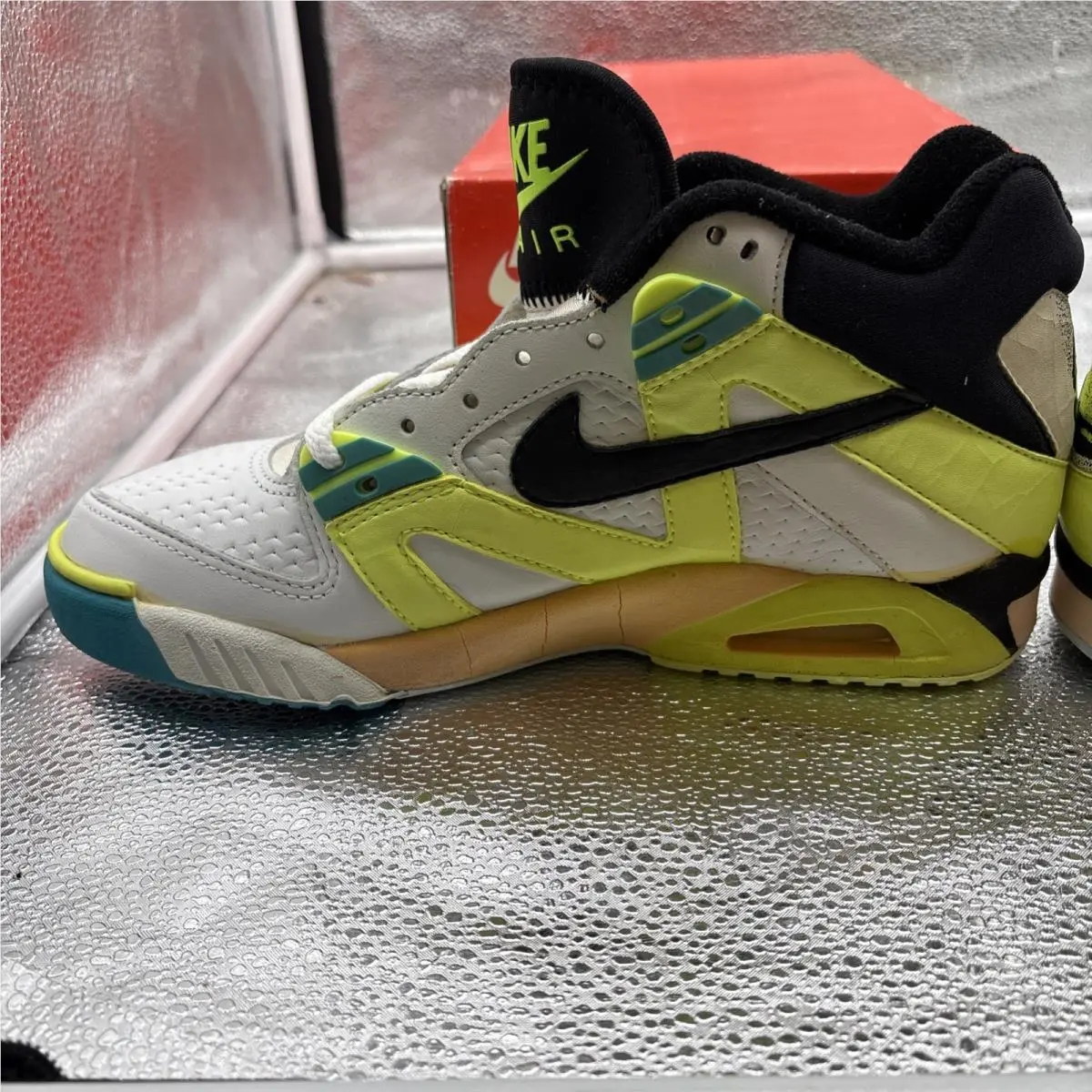 Nike shoes - Nike Air Tech Challenge - Air Tech Challenge - White 1