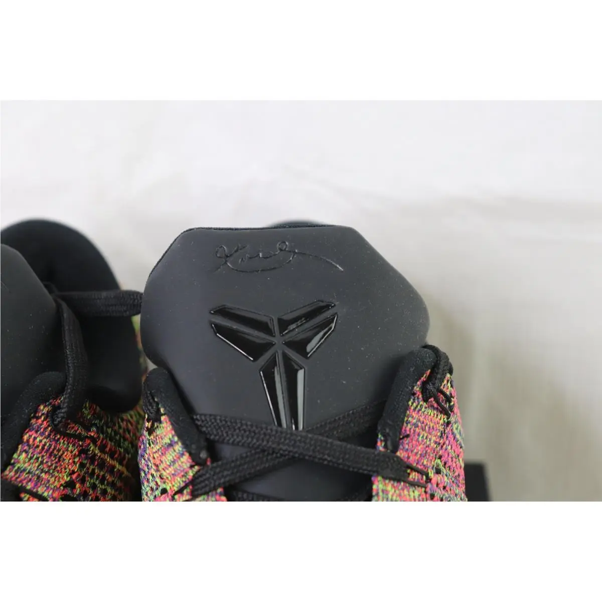 Nike shoes - Kobe 9 - Kobe - 677992 995 - Pink (UPC: 00666032457481) 4