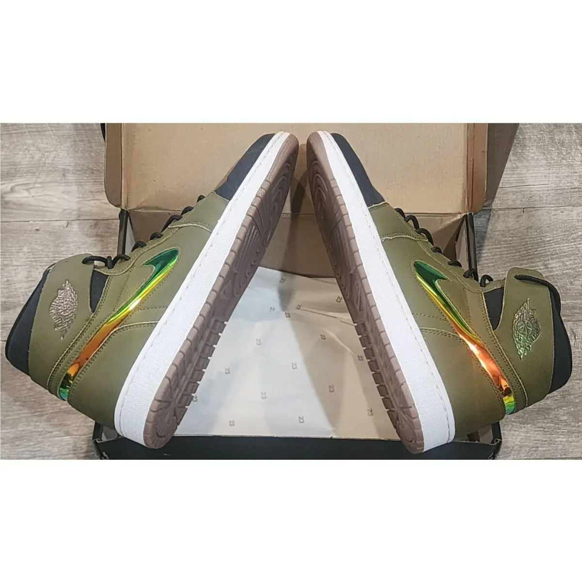 Nike shoes - Air Jordan 1 - Air - 819176-306 - Green (UPC: 0659658249288) 2