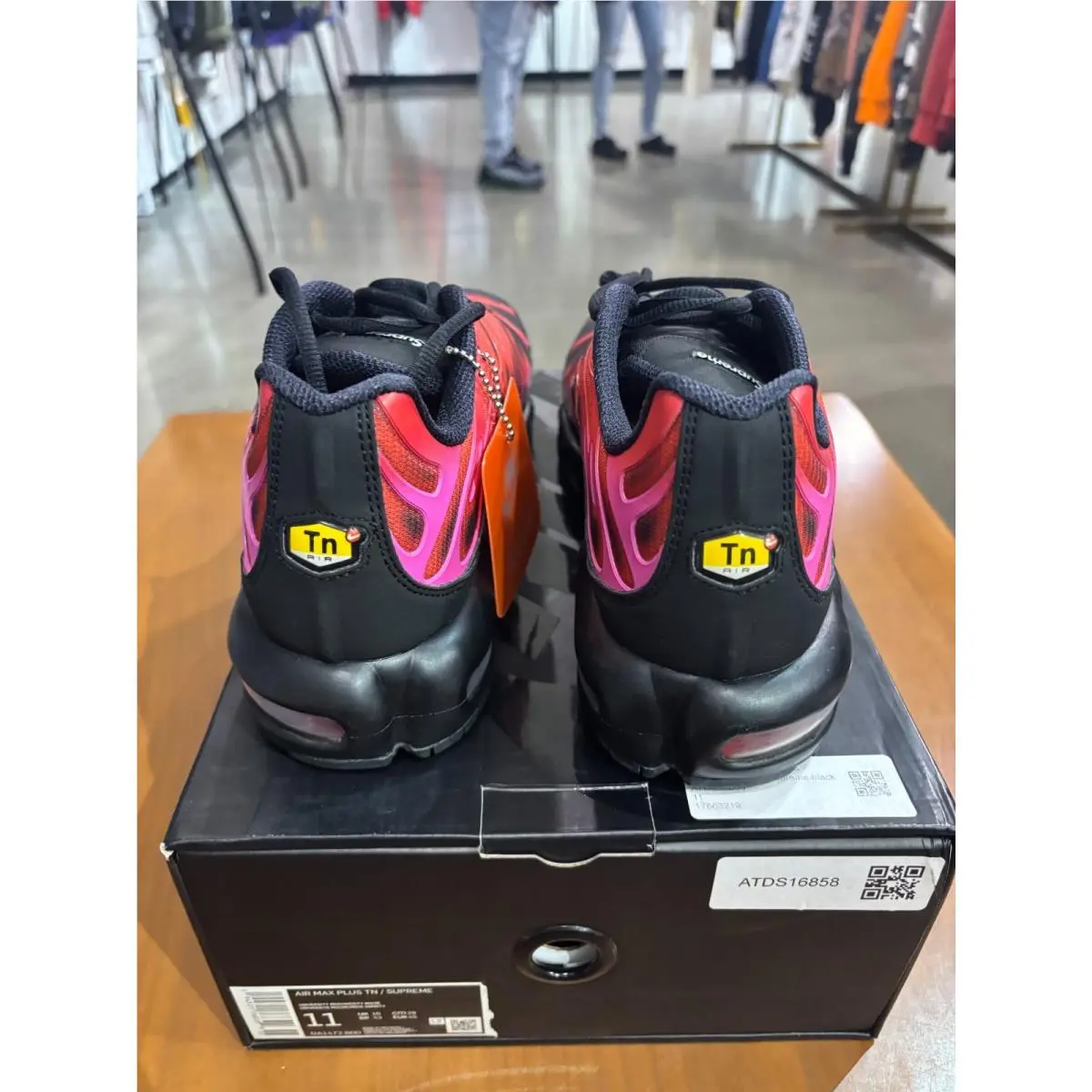 Nike shoes - Nike Air Max Plus - Air Max Plus - Red 3