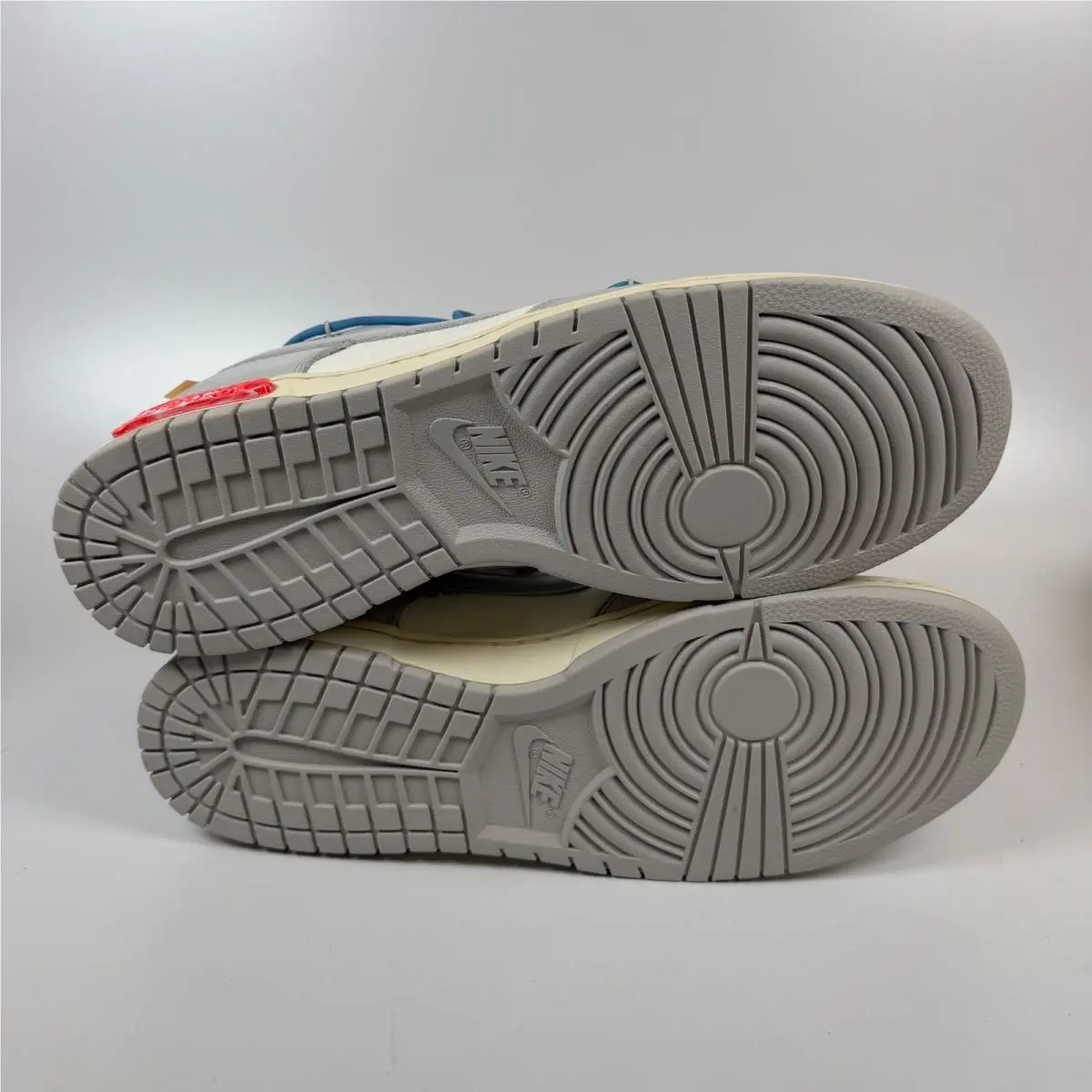 Nike shoes - Nike Dunk Low Off-White Lot 5 - White 4