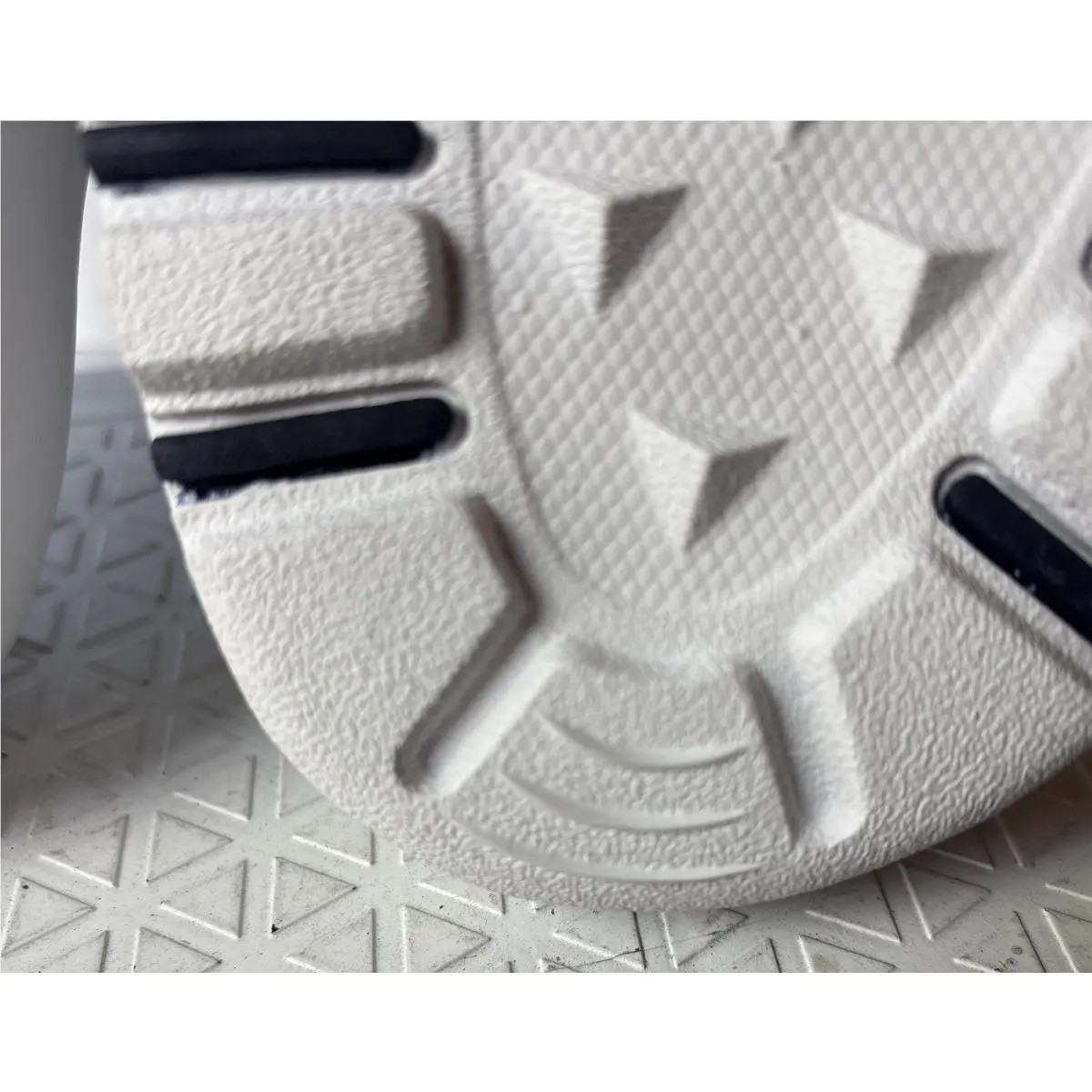 Nike shoes - Air Jordan 2010 - Air - 136092-142 - White (UPC: 091208368399) 9