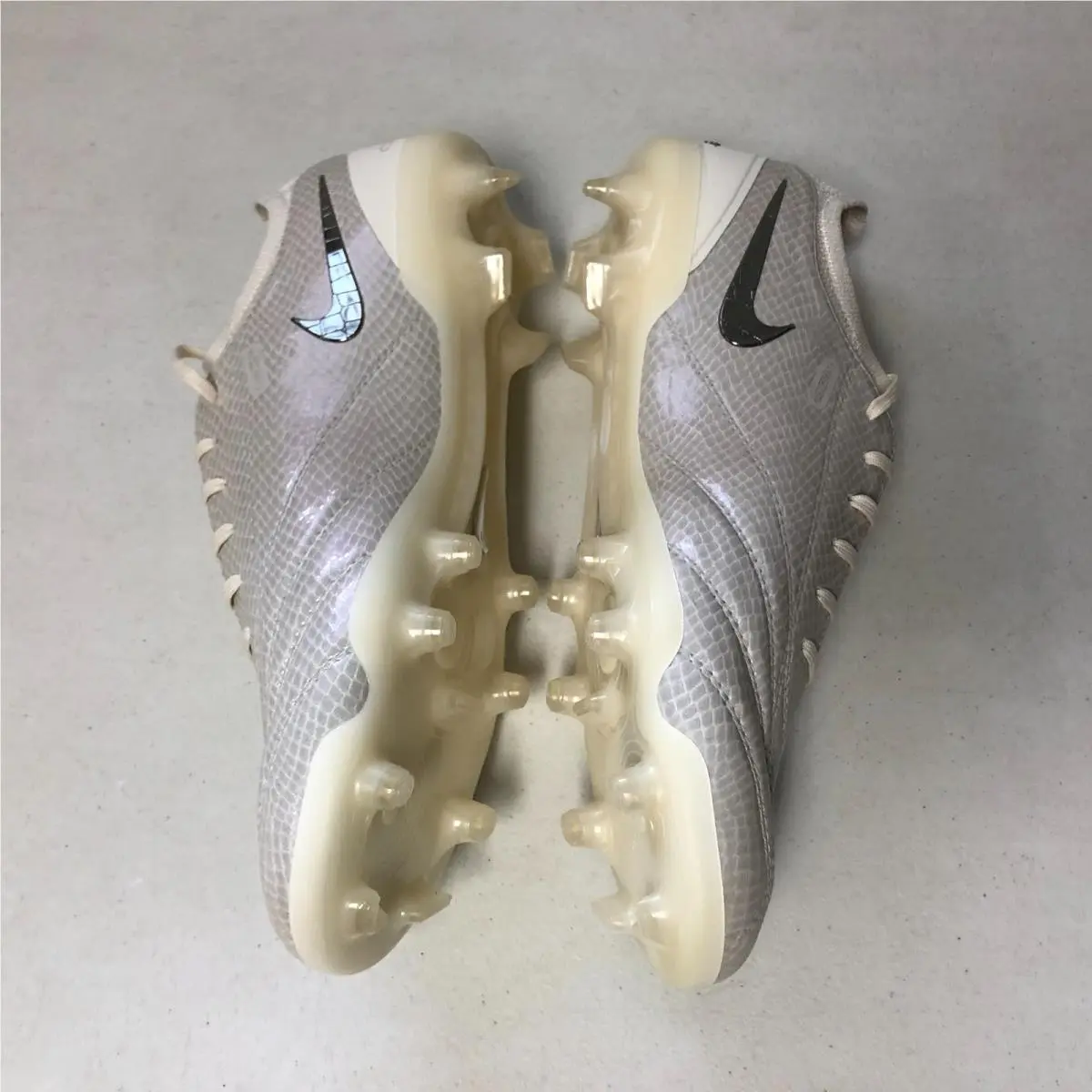 Nike shoes - Nike Legend 10 Elite FG LX - FZ1487-100 - White/White (UPC: 198481207787) 2
