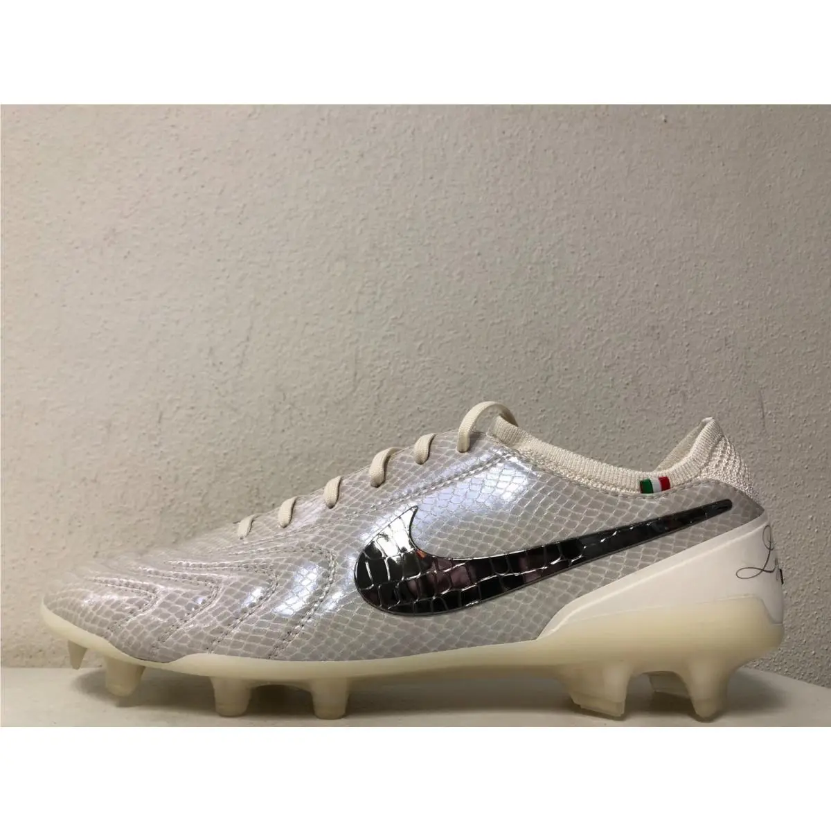 Nike shoes - Nike Legend 10 Elite FG LX - FZ1487-100 - White/White (UPC: 198481207787) 0