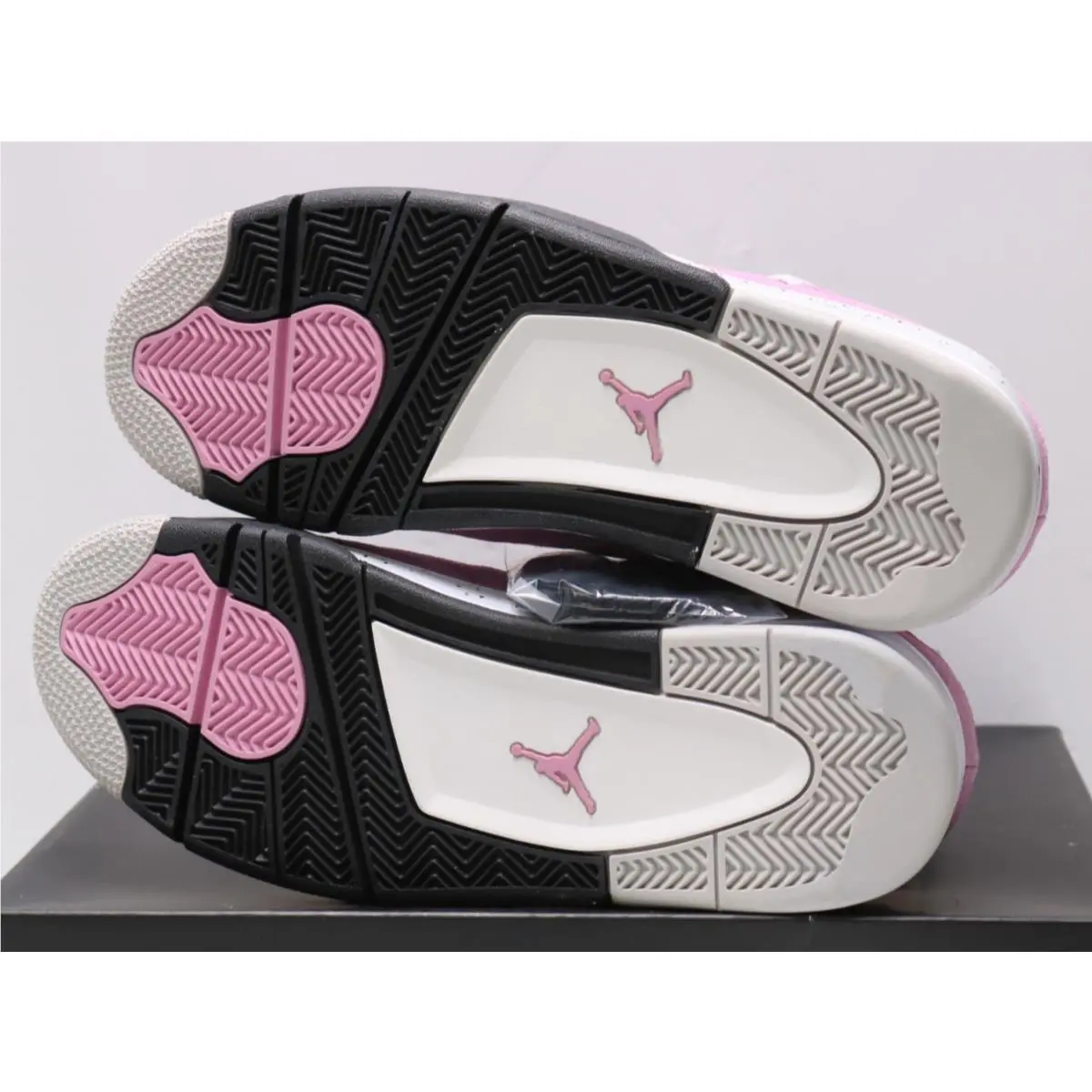 Nike shoes - Air Jordan 4 - Air - AQ9129-501 - Pink 6