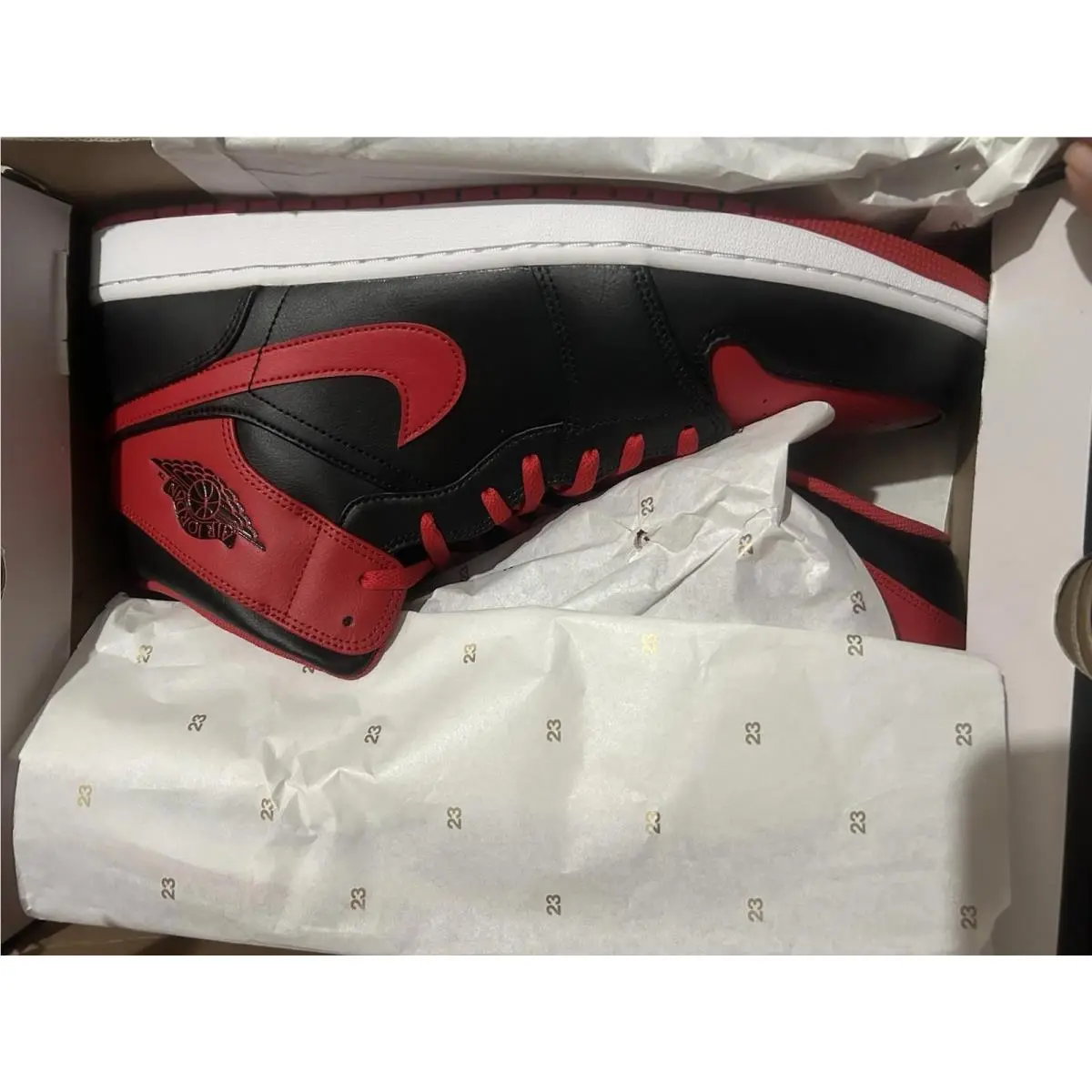 Nike shoes - Jordan 1 Mid - Mid - Red 1