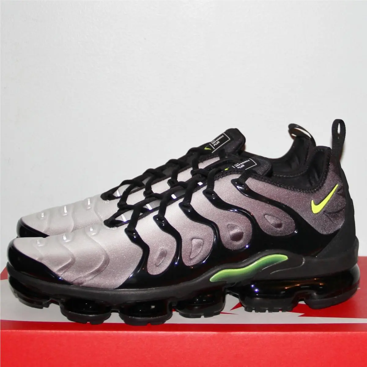 Nike shoes - Nike Air Vapormax Plus - Air Vapormax Plus - 924453-009 - Black (UPC: 883418919955) 0
