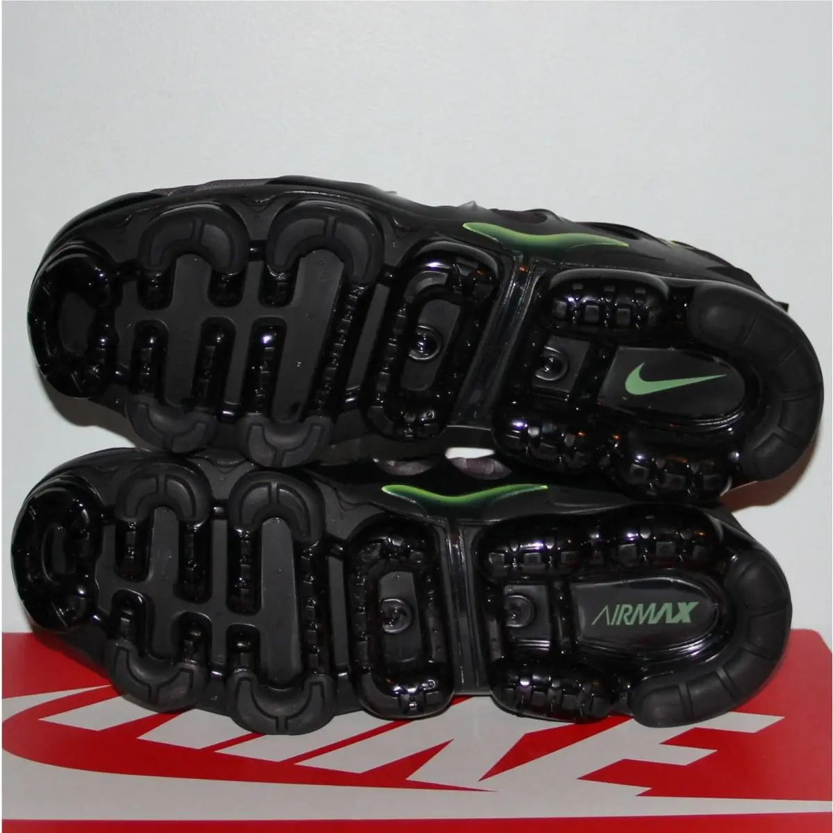 Nike shoes - Nike Air Vapormax Plus - Air Vapormax Plus - 924453-009 - Black (UPC: 883418919955) 4