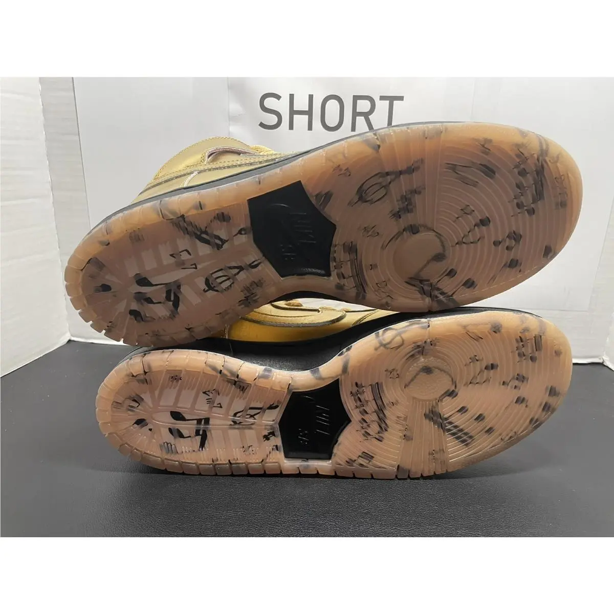 Nike shoes - AV4168776 - AV4168-776 - Gold (UPC: 884776981073) 5