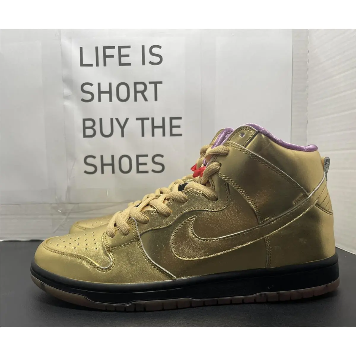 Nike shoes - AV4168776 - AV4168-776 - Gold (UPC: 884776981073) 1