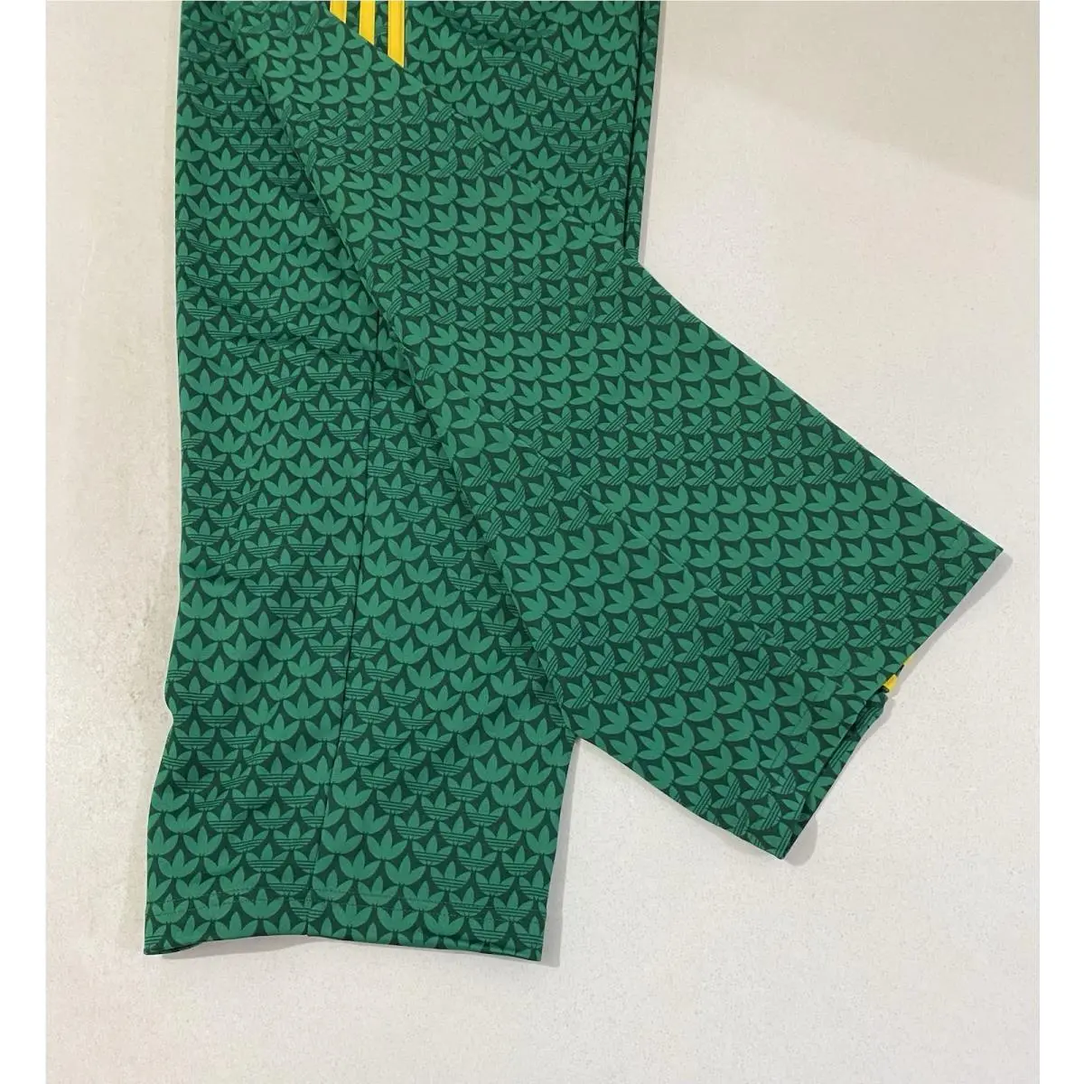 Adidas clothing - Green Yellow 6