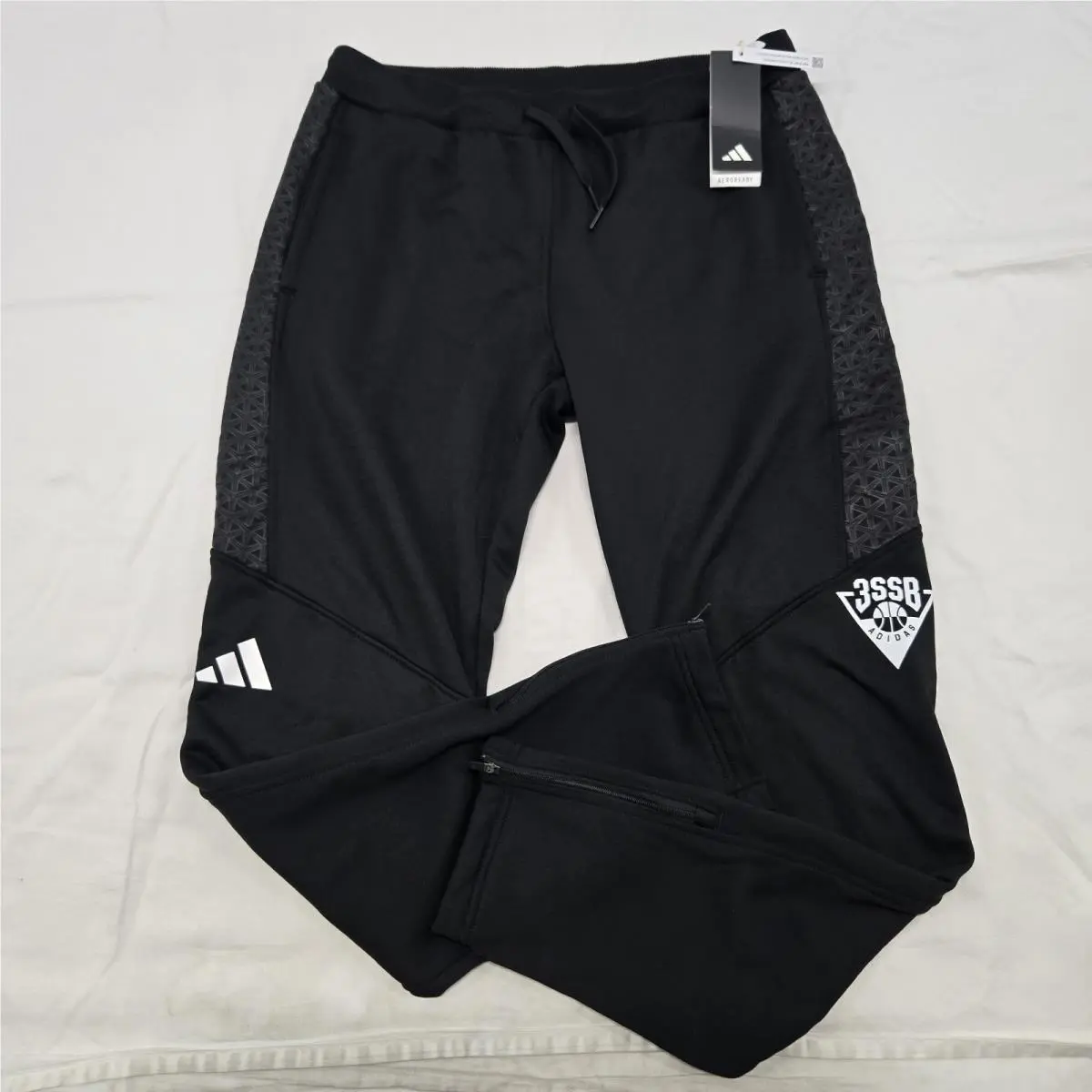 Sz Medium Men`s  3SSB Logo Pants 2023 Adjustable Black Joggers HR5142 by Adidas