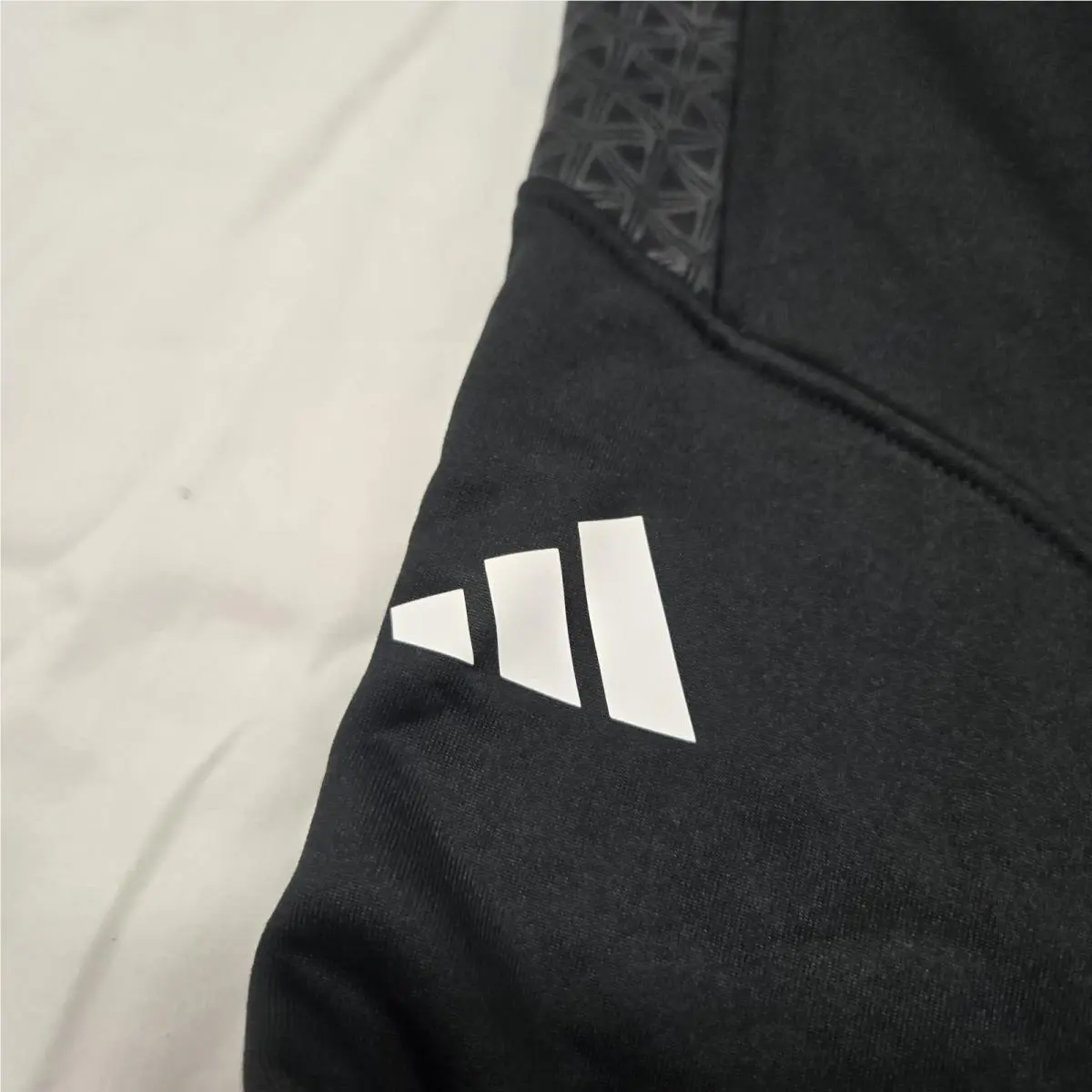 Adidas clothing - HR5142 - HR5142 - Black 1