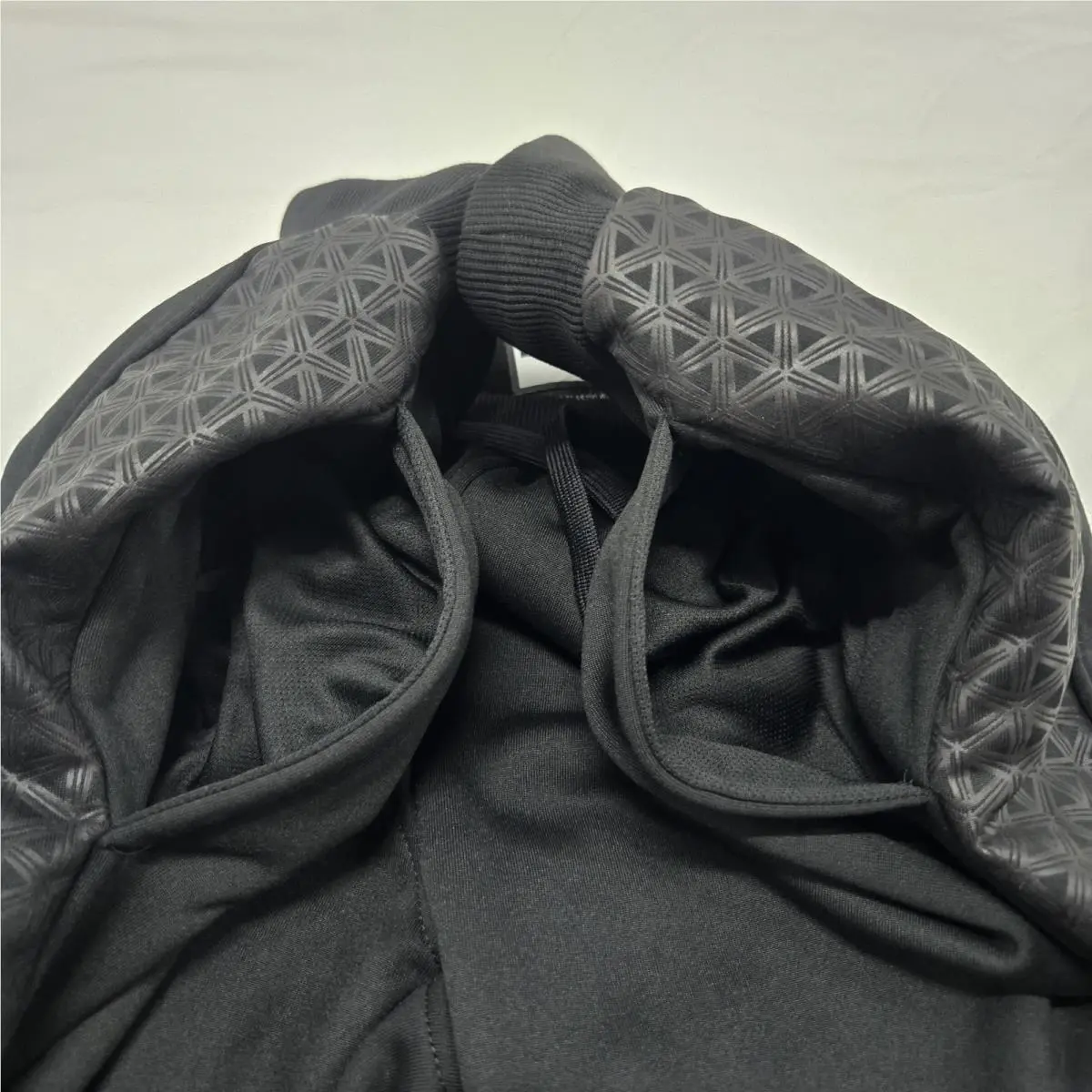 Adidas clothing - HR5142 - HR5142 - Black 3