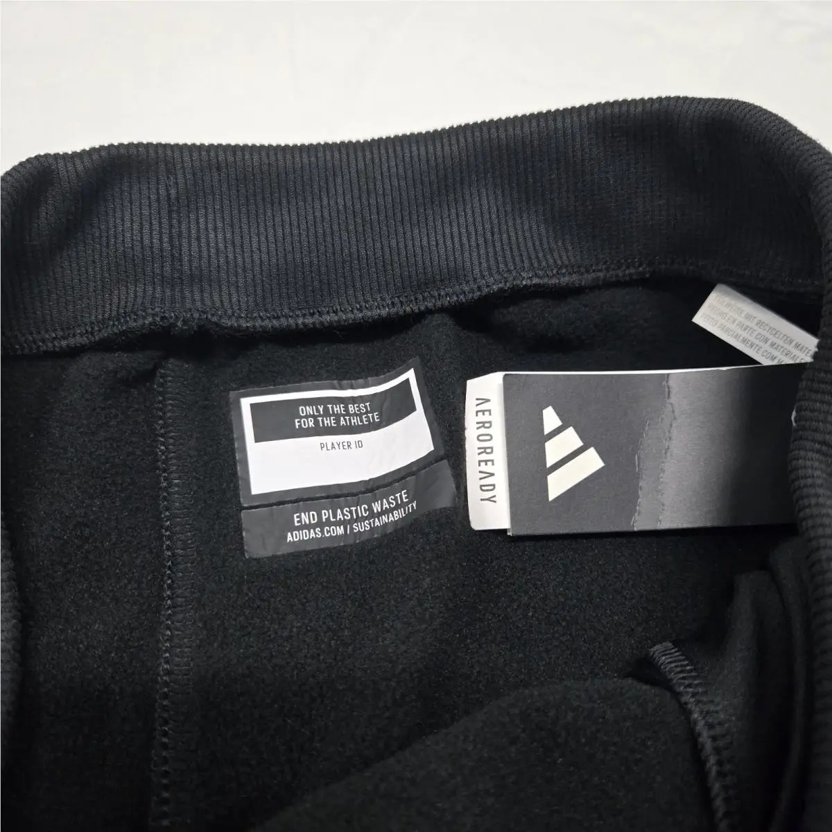 Adidas clothing - HR5142 - HR5142 - Black 4