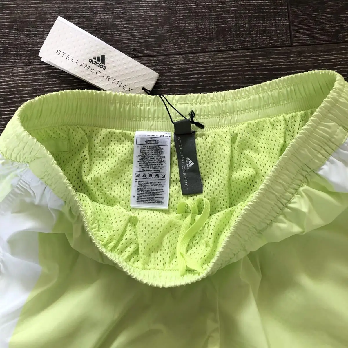 Adidas clothing - White / Frozen Yellow 1