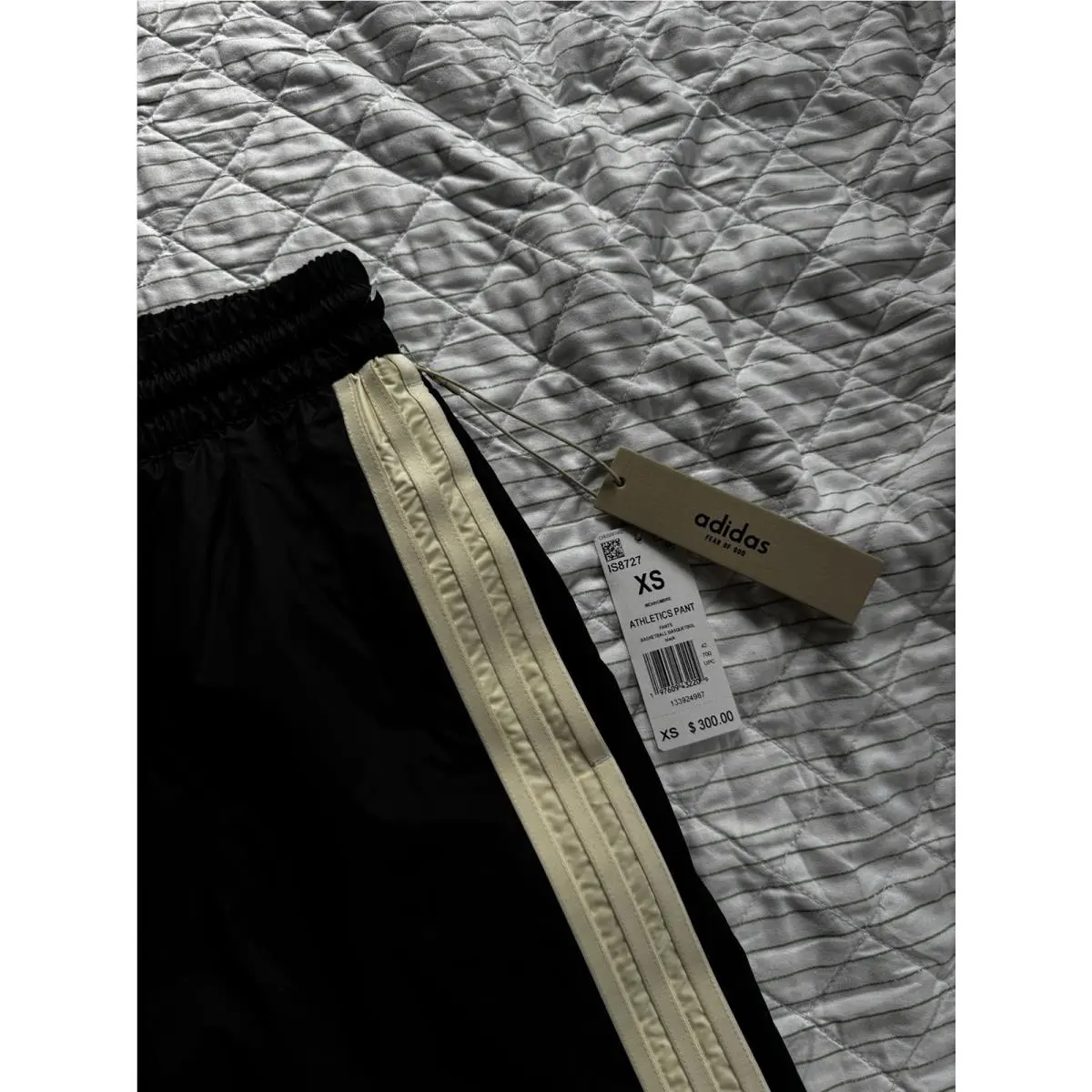 Adidas clothing - IS8727 - IS8727 - Black 4