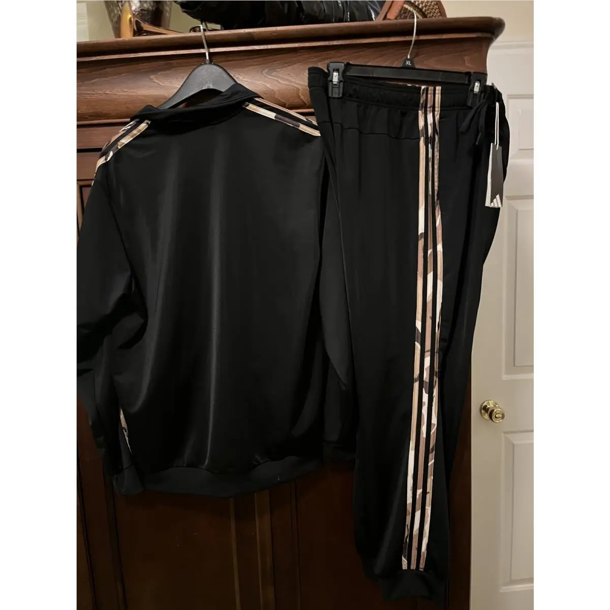 Adidas clothing - Black 3