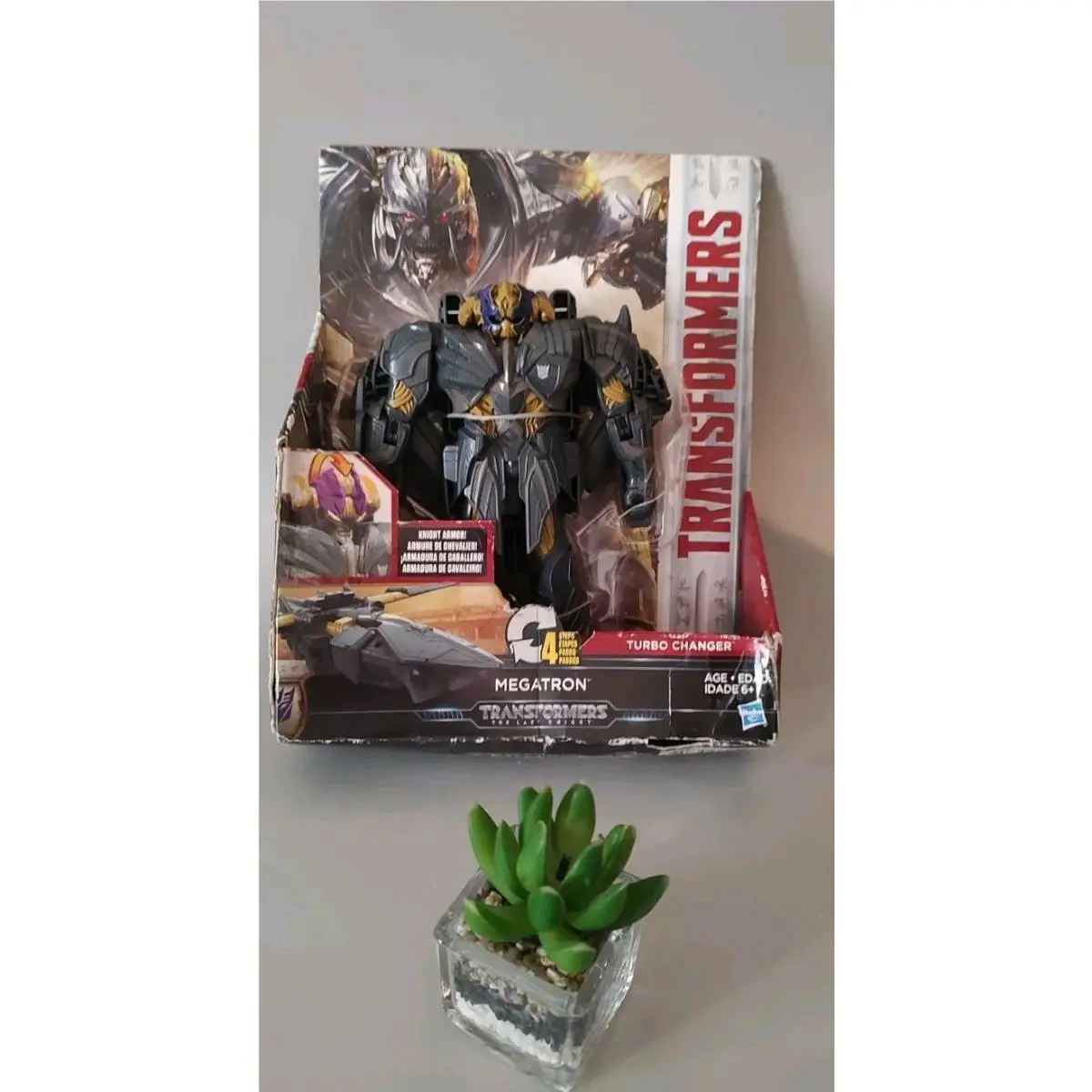 Transformers Megatron The Last Knight Toy Collection Knight Armor 4 Steps