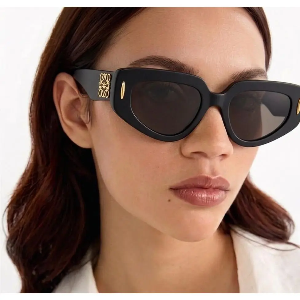 Loewe LW40160I-5301A Sunglasses 53mm - Frame: Black, Lens: GREY