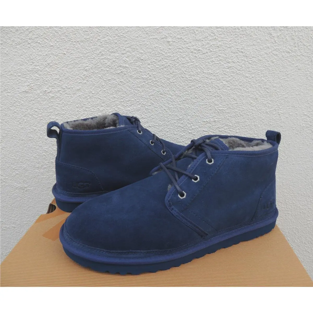 Ugg Neumel Navy Suede/ Sheepwool Chukka Ankle Boots Men US 8/ Eur 40.5