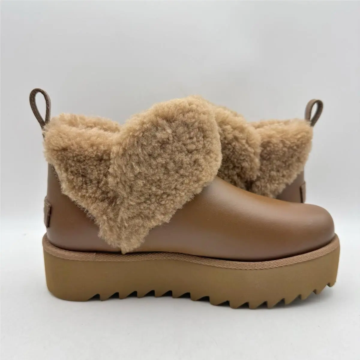 UGG shoes - Brown (UPC: 197634552439) 2