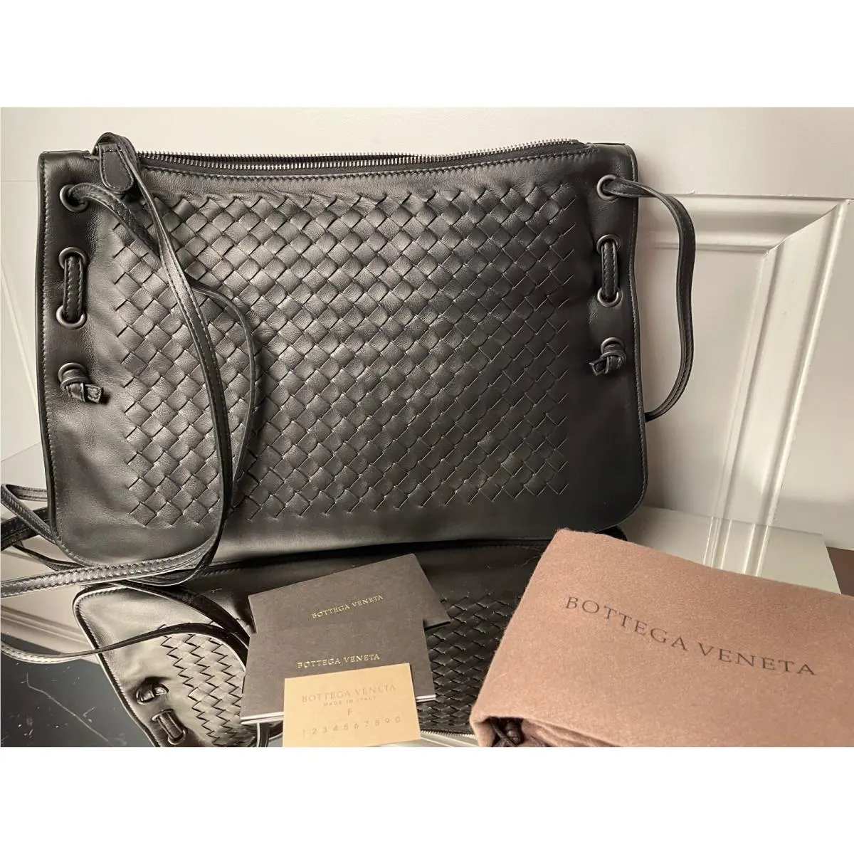 Bottega Veneta Women`s Shoulder Bag 623963 Black Intrecciato Nappa Leather