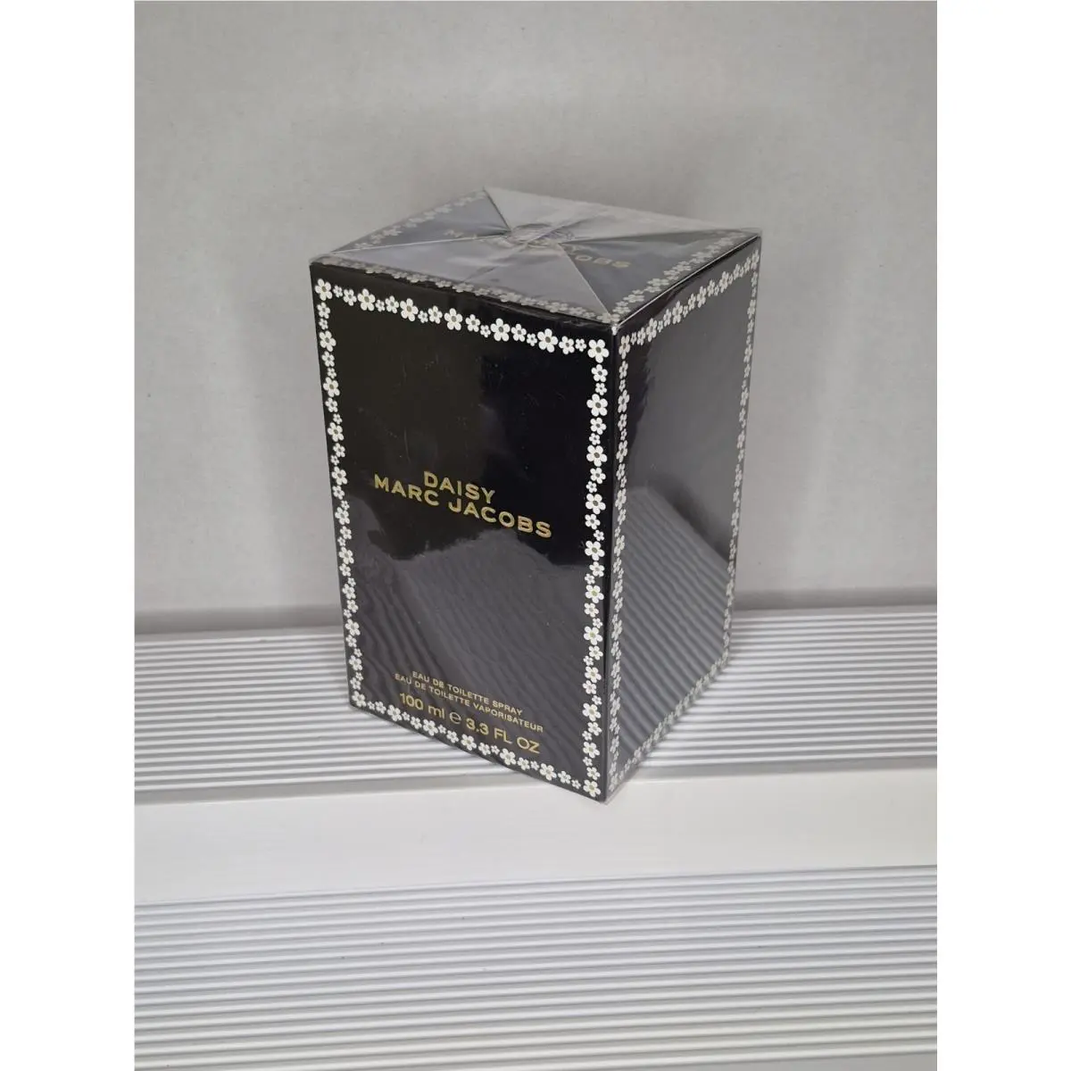 Daisy Eau de Toilette by Marc Jacobs Women`s Spray Full Size 3.3oz/100ml