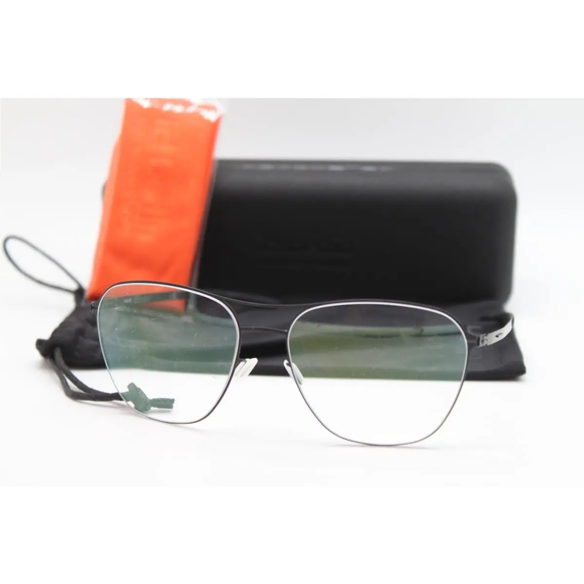 IC Berlin Model Yondung Black Eyeglasses W/case 54-16