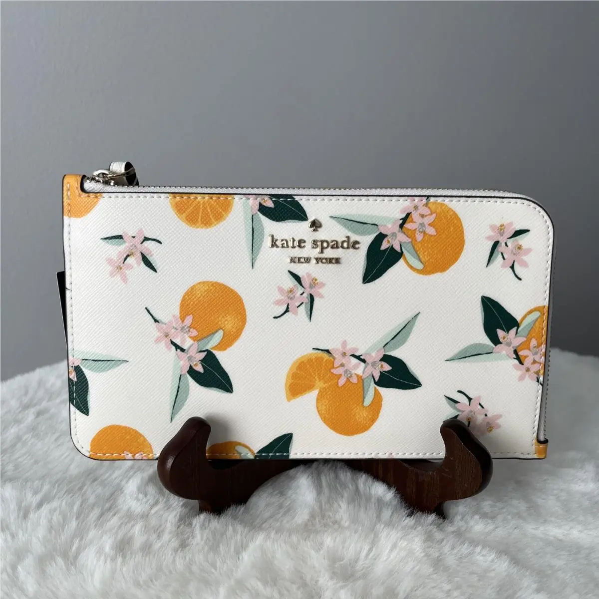New Kate Spade Medium L Zip Lucy Wristlet Orange Toss Cream Multi